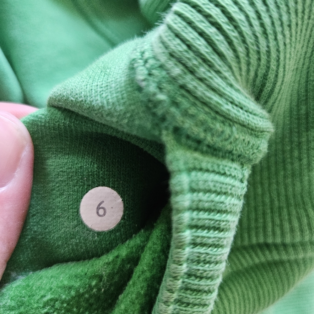 Lululemon Size 6 Green Scuba Hoodie - Picture 4 of 11